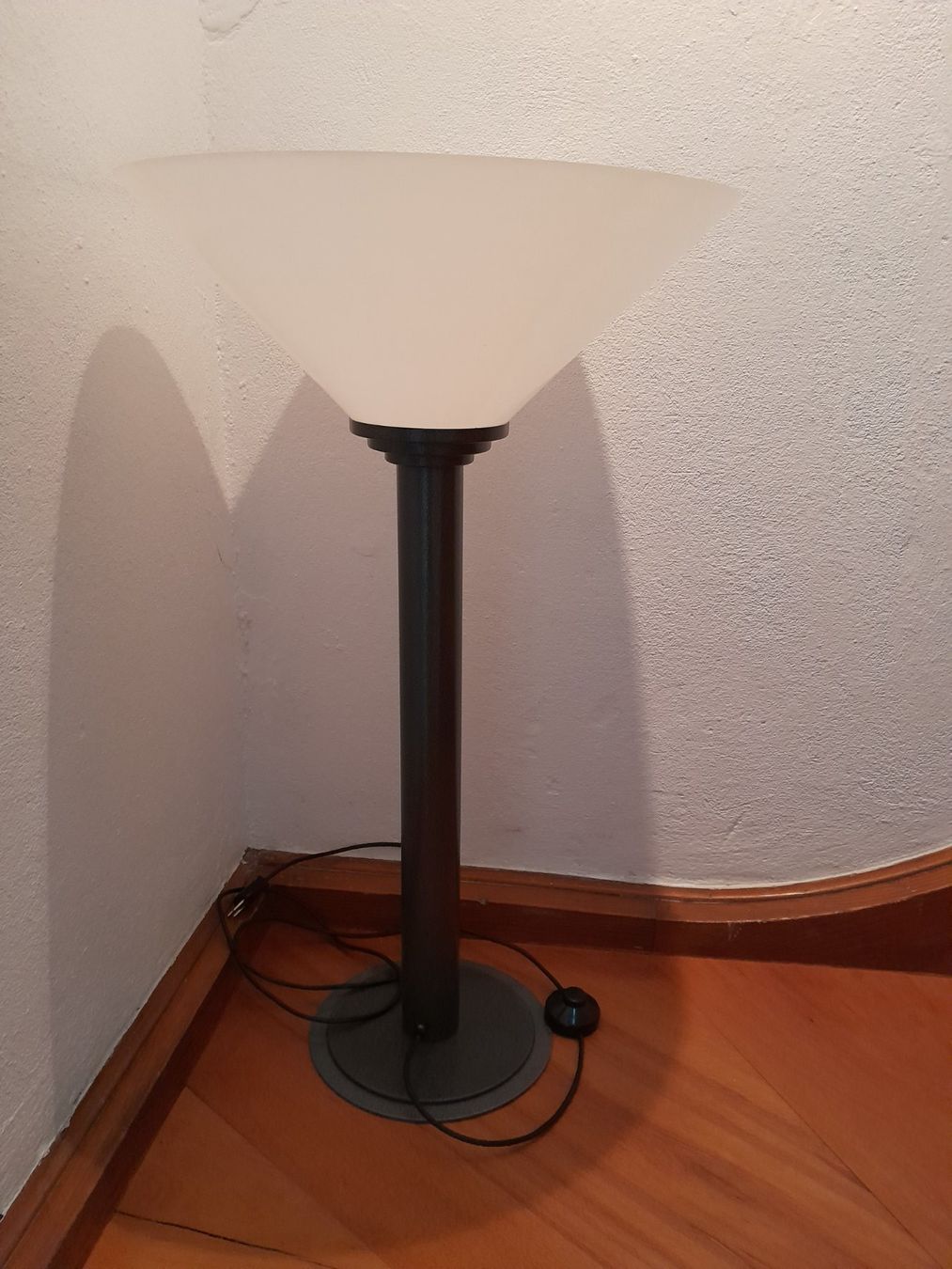 Lampade: Designer Stehlampe – Usato da Pfäffikon ZH venduto da alzu01