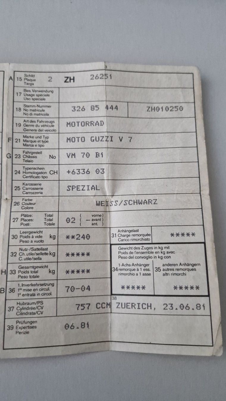 Moto Guzzi Strada: Moto Guzzi V7 Spezial Restaurationsobjekt oder Teilespender – Usato da Dübendorf venduto da 402765513 9
