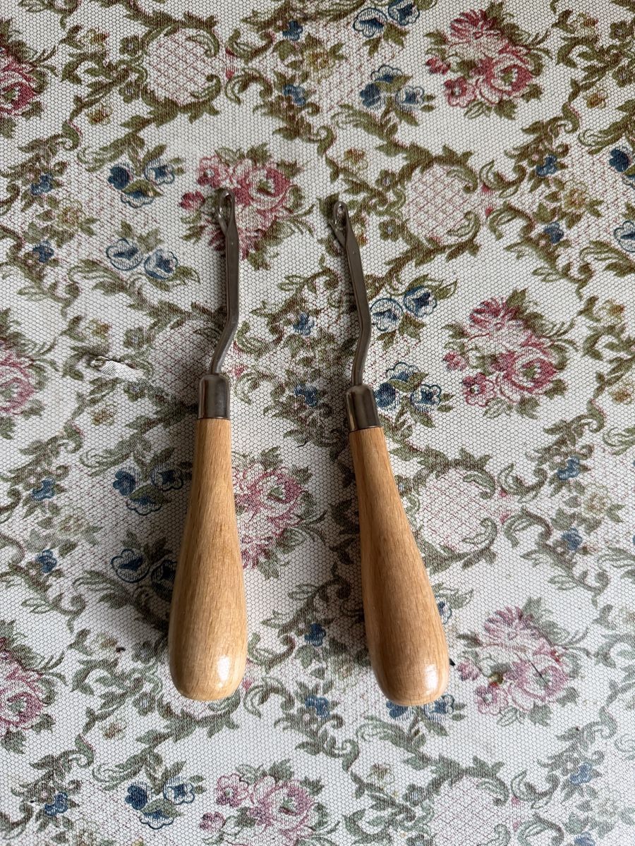 Ferri: 2x Knüpfhaken / Haken – Usato da Grünen venduto da Padoxen
