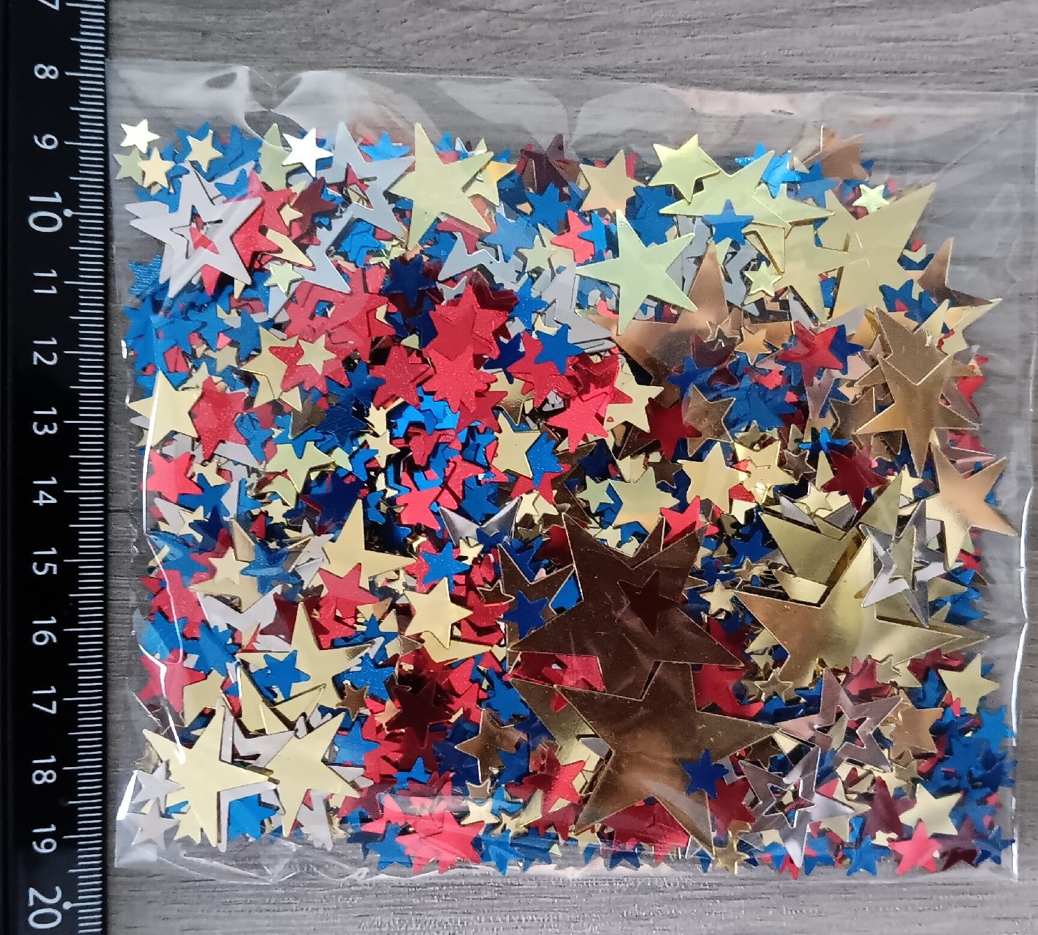 Tutte le decorazioni: Confettis étoiles multicolores - Déco festive – Nuovo e nell'imballaggio originale da Ferlens VD venduto da sunshine321