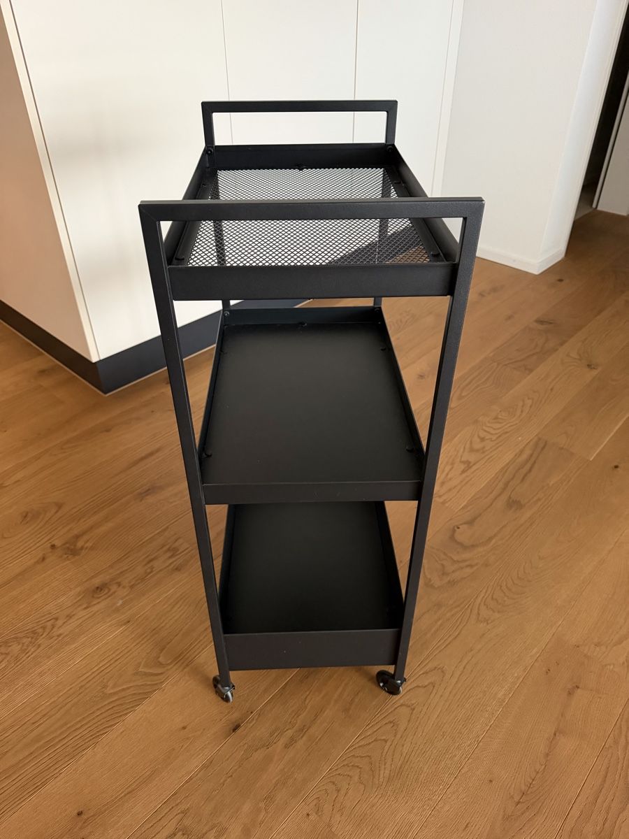Ikea Korpus: Neuwertiger Servierwagen schwarz – Neu (gemäss Beschreibung) aus Nottwil von samu1181