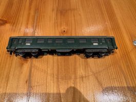 Alter Personenwagen BLS DC HO mit Gebrauchtspuren Kuppl. Def