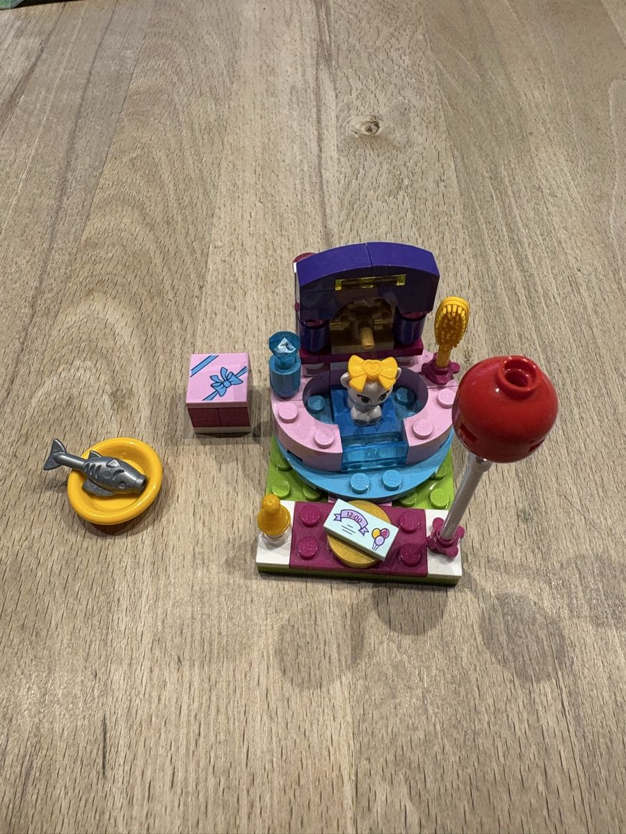 Lego Giocattoli: Lego Friends Party Styling – Usato da Baar venduto da remak37