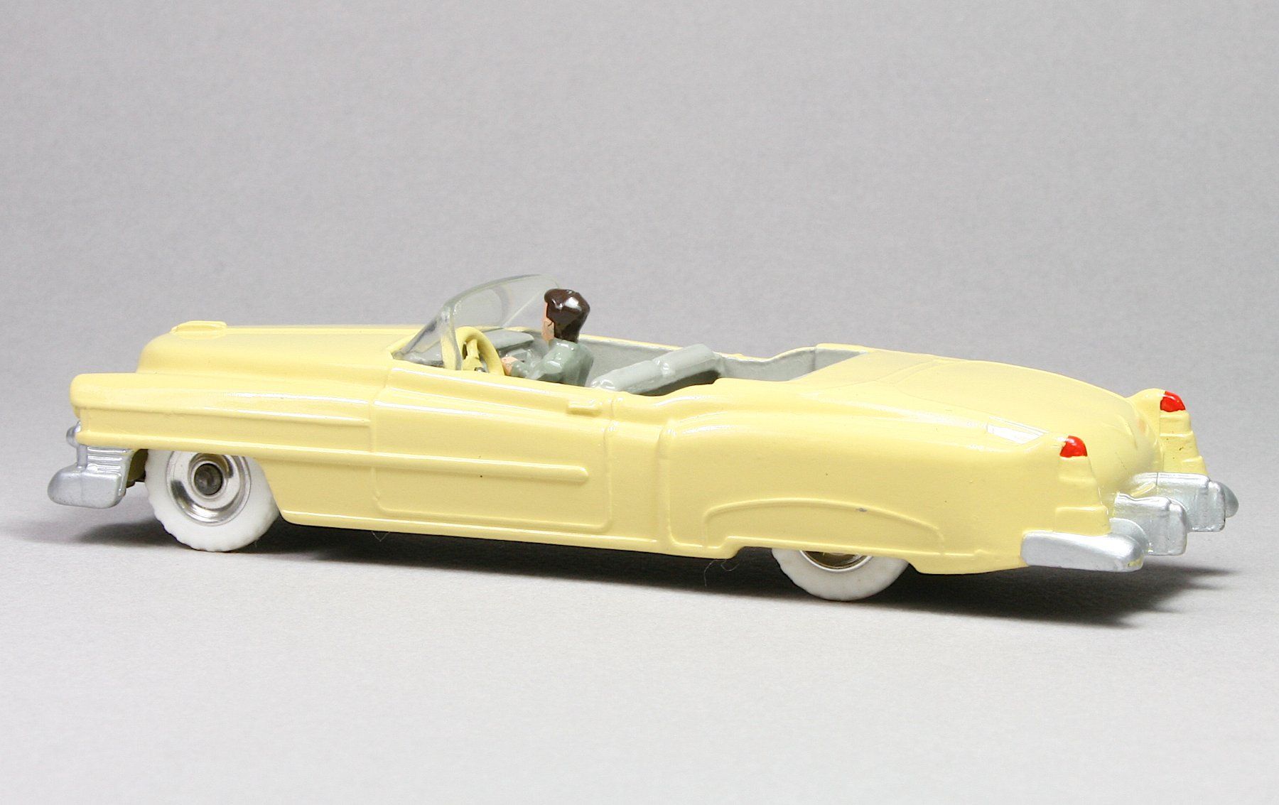 Dinky Toys Modellini d'auto: Dinky Toys 131, Cadillac Eldorado (Code 3) – Usato da Elsau venduto da Peekay8 6