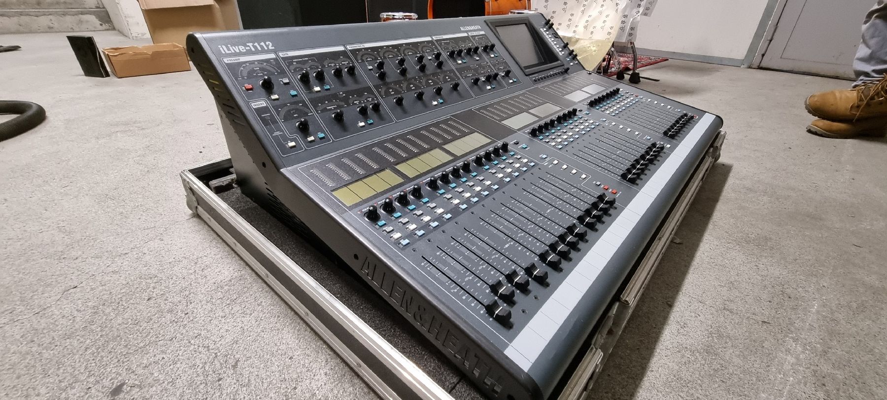 Allen & Heath Mischpulte: Ilive T112 Allen & Heath mit IDR48 – Gebraucht aus Zufikon von alerta10 4