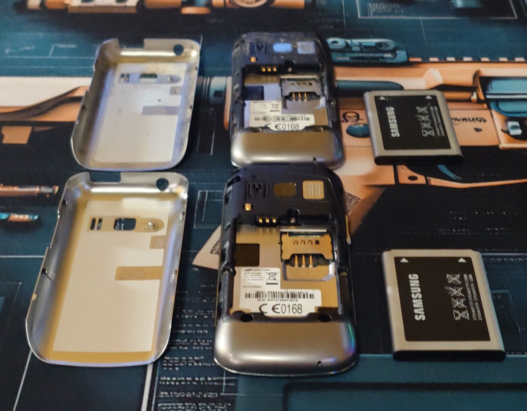 Samsung Telefoni cellulari / Smartphones: 2x Samsung Handy GT-C3530 – Nuovo (secondo la descrizione) da Ennetmoos venduto da Faders 6
