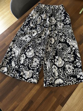 NEW COLLECTION edle Culotte / Hosenrock Gr.M