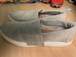 Graue TOMS Schuhe Gr.38👧🏻