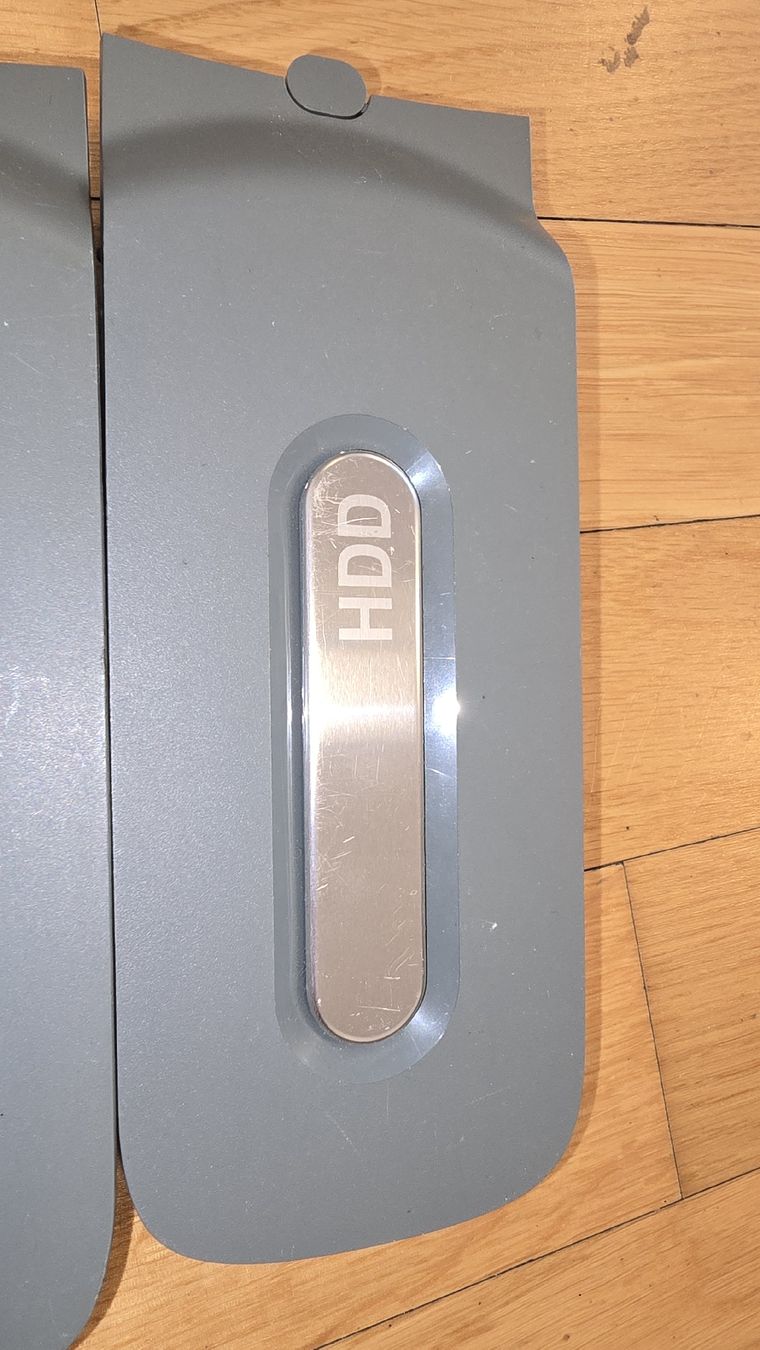 Disques durs: Xbox 360 HDD 20 GB – D'occasion à Lenzburg par cameleoncolor 2