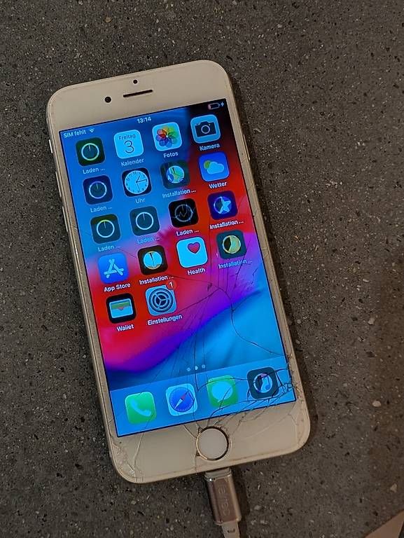 Handys / Smartphones: iPhone 6 mit Glasbruch – Gebraucht aus Oetwil an der Limmat von mokkinger 2