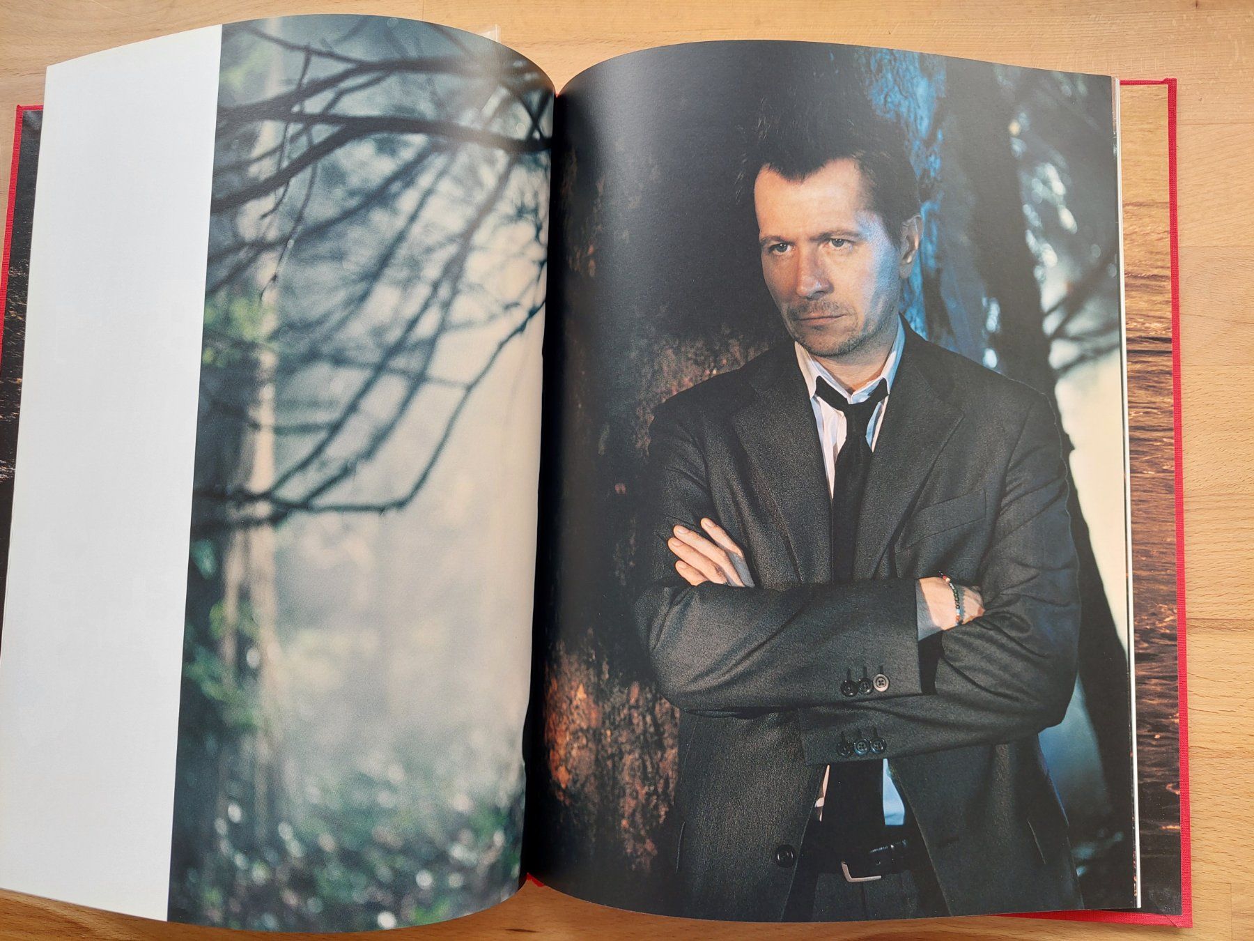 Libri: Donna Karan - Milla Jovovich / Gary Oldman - Paris 2000 – Usato da Obfelden venduto da Foto_Bild_Kunst_Buch 6
