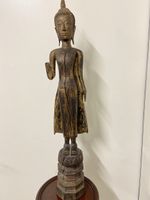 Antike Buddha Statue aus Holz, Asien