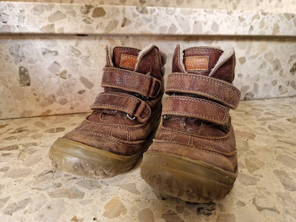 Scarpe per ragazzi: Kavat Übergangsschuhe 27 – Usato da Rutschwil venduto da tho_9lxq 2