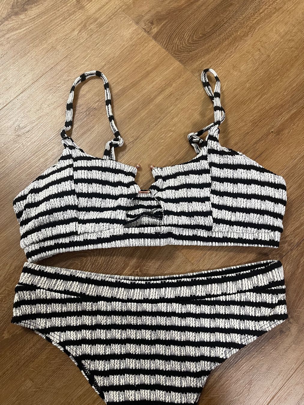 Costumi da bagno & Bikini: Gestreifter Bikini Neu Gr M Schwarz-Weiss – Nuovo e nell'imballaggio originale da Bassersdorf venduto da Sandy456 3