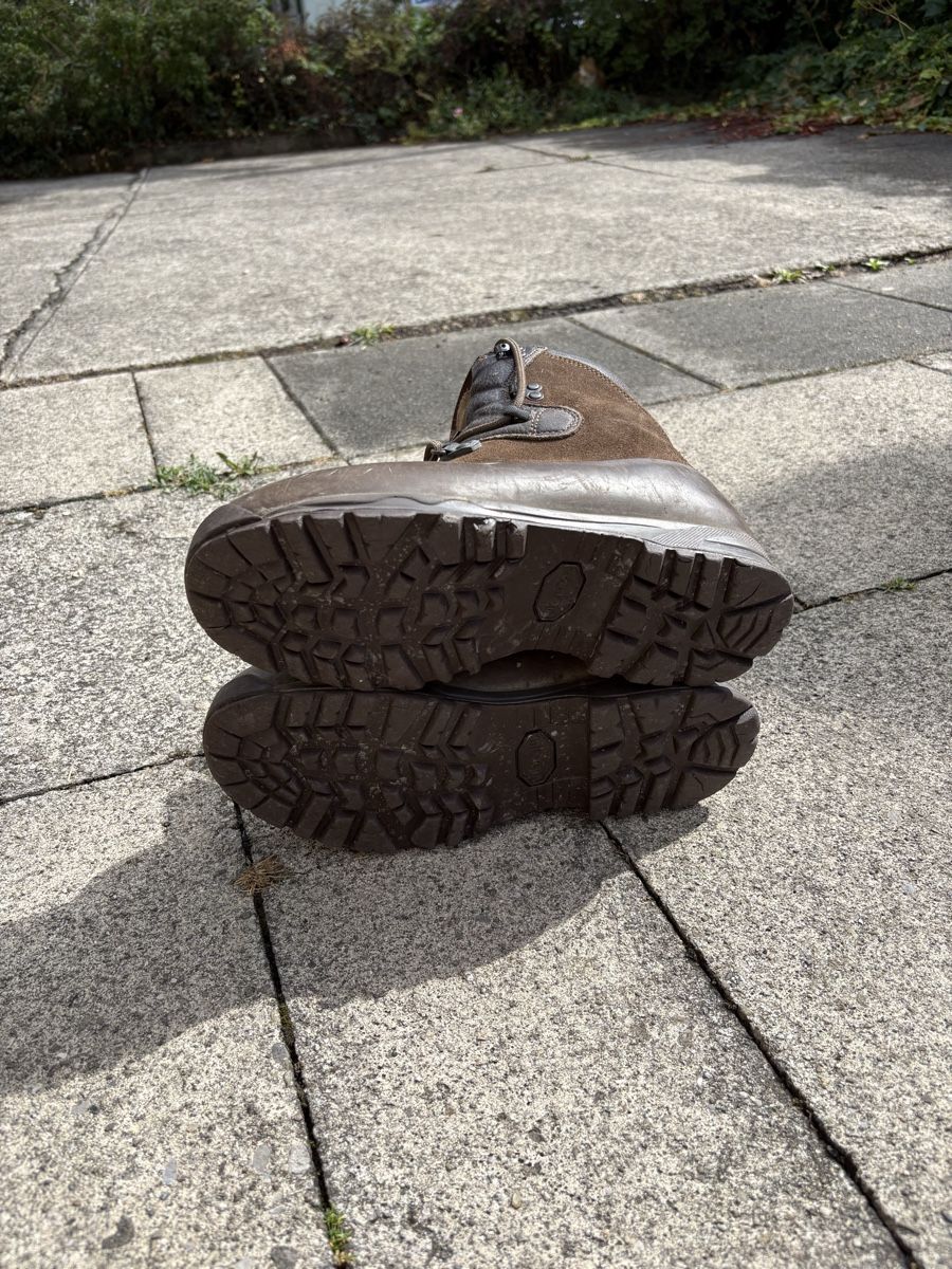 Meindl Scarpe da uomo: Meindl Wanderschuh, KS 14 Schweizer Armee – Usato da Bern venduto da S1las 2