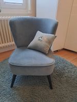 Retro Sessel mit Kissen, hellblau - Gemütlich & Modern!
