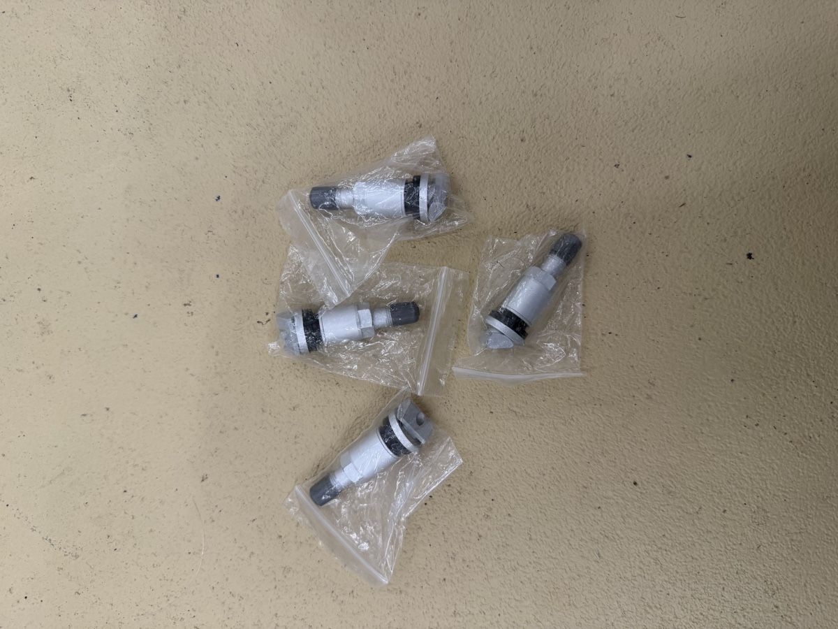 Mazda Tutti pezzi di ricambio auto: Mazda Sensor TPMS-03 – Nuovo (secondo la descrizione) da Dättwil AG venduto da jovanovbranislav