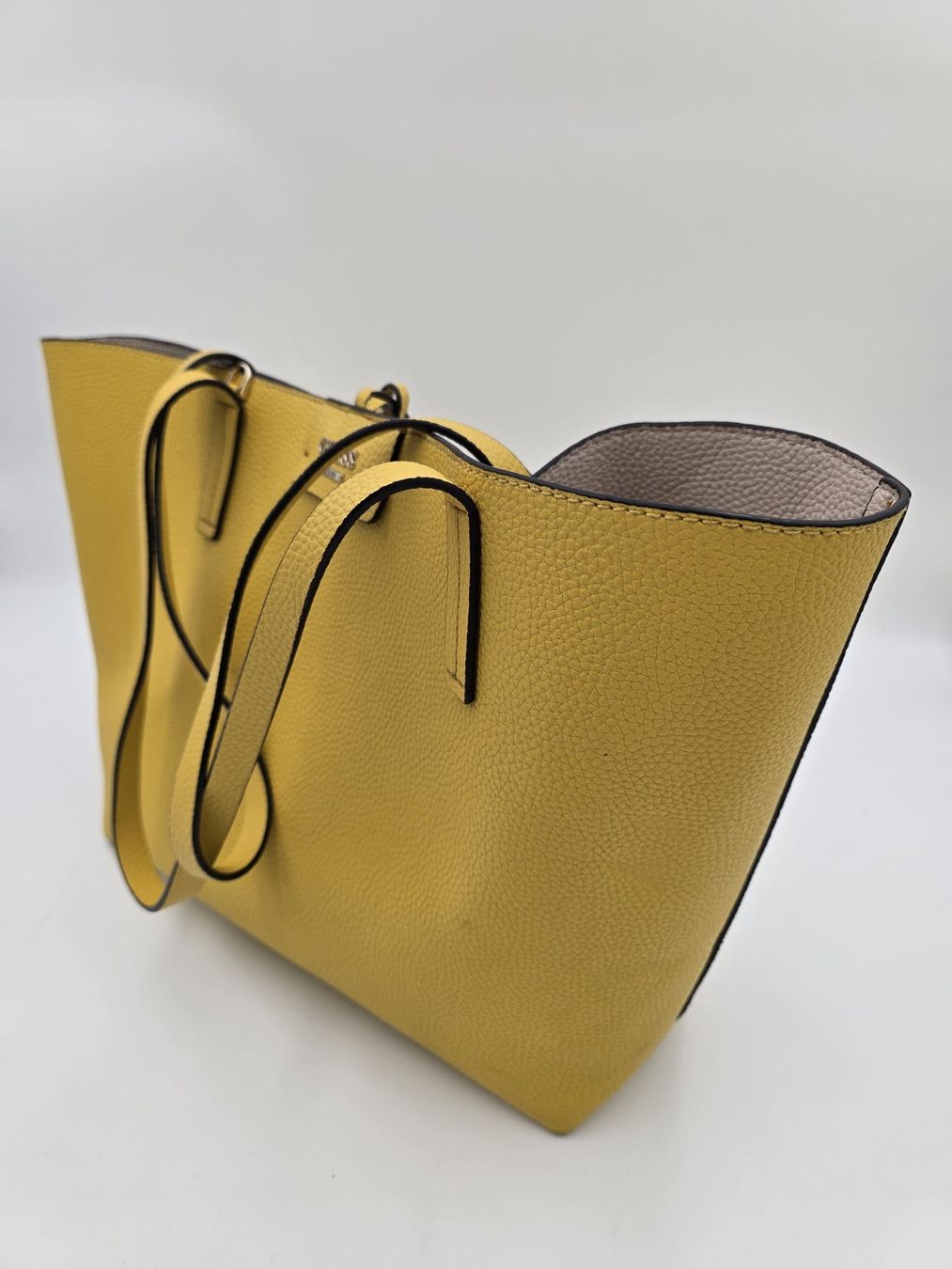 Guess Taschen für Damen: Guess Shopper – Gebraucht aus Adligenwil von Die-Fundgrueb-CH 1