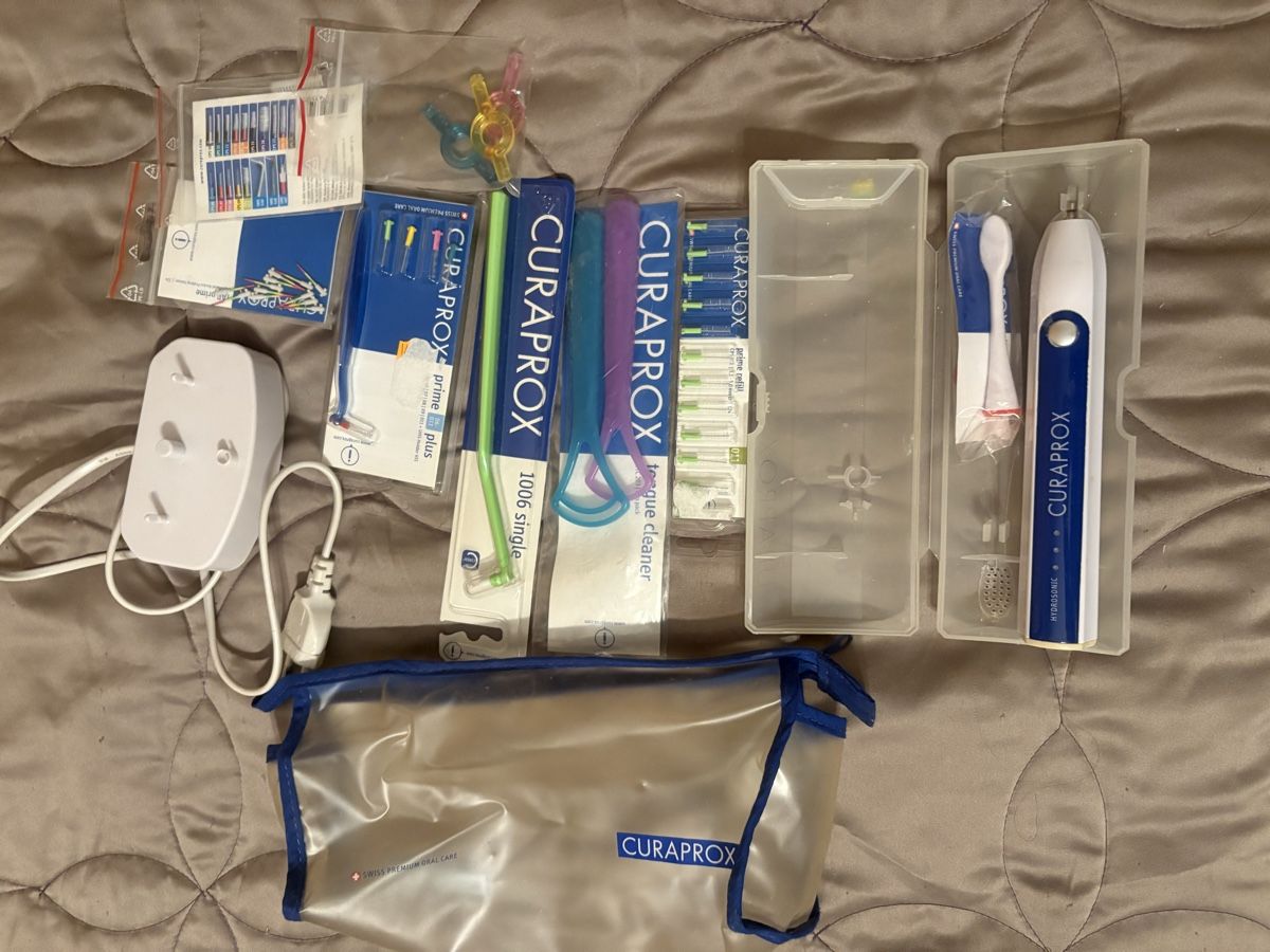 Curaprox Cura dei denti: Kit di spazzolino curaprox – Usato da Taverne venduto da Luvi08