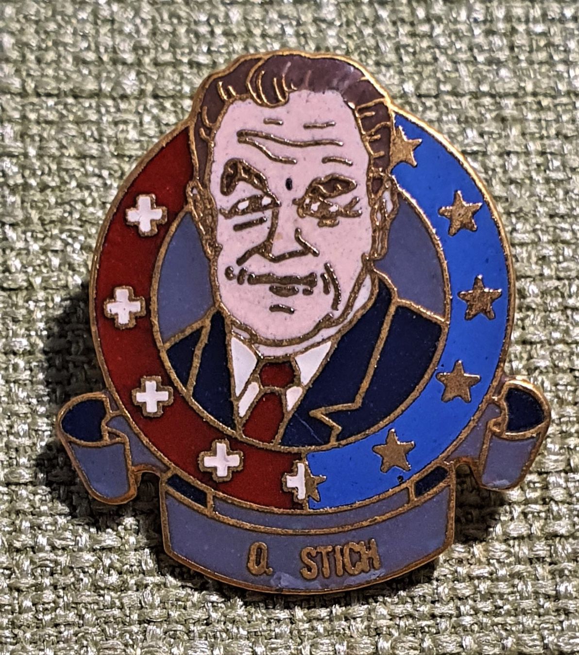 Broschen & Nadeln: N080 - Pin Schweizer Bundesrat O. Stich – Gebraucht aus Reinach BL von Boston-Verkauf