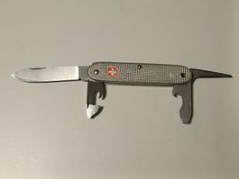 Top Couteau militaire Suisse Wenger 78, excellent état.