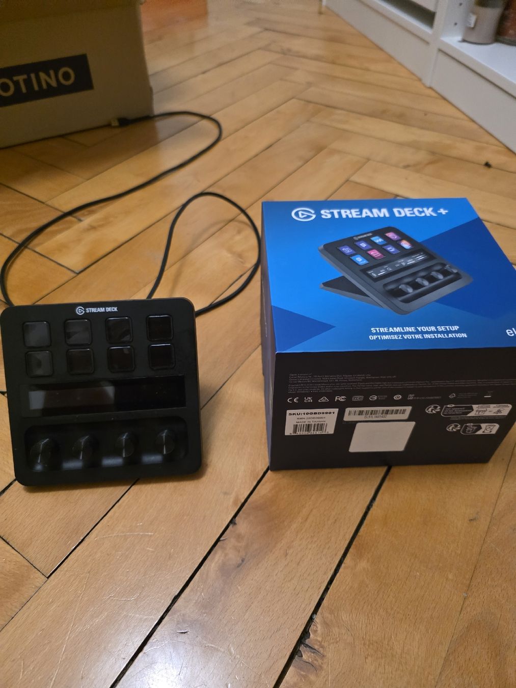 Console di mixaggio: Stream Deck + – Nuovo (secondo la descrizione) da Le Locle venduto da Bryan_j31