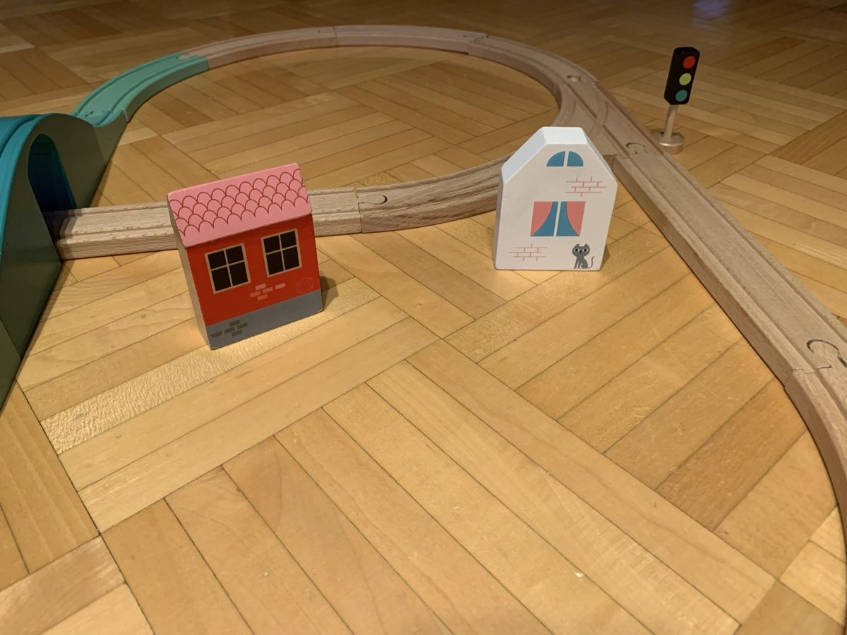 Vilac Giocattoli: VILAC Grand Express Wooden Train Set – Usato da La Croix de Rozon venduto da chr_f5wy 3