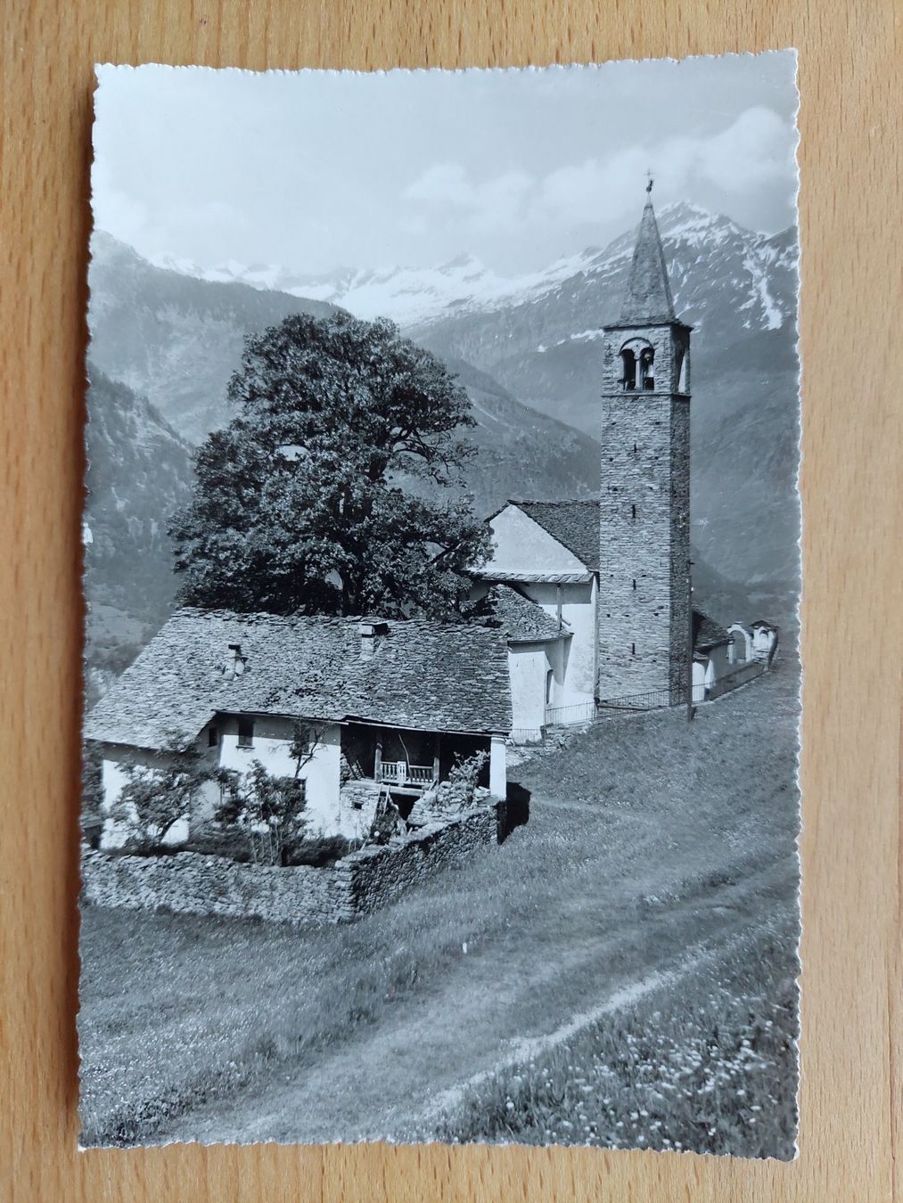 Cartoline postali: AK Chiesa di Sobrio – Usato da Obfelden venduto da Foto_Bild_Kunst_Buch
