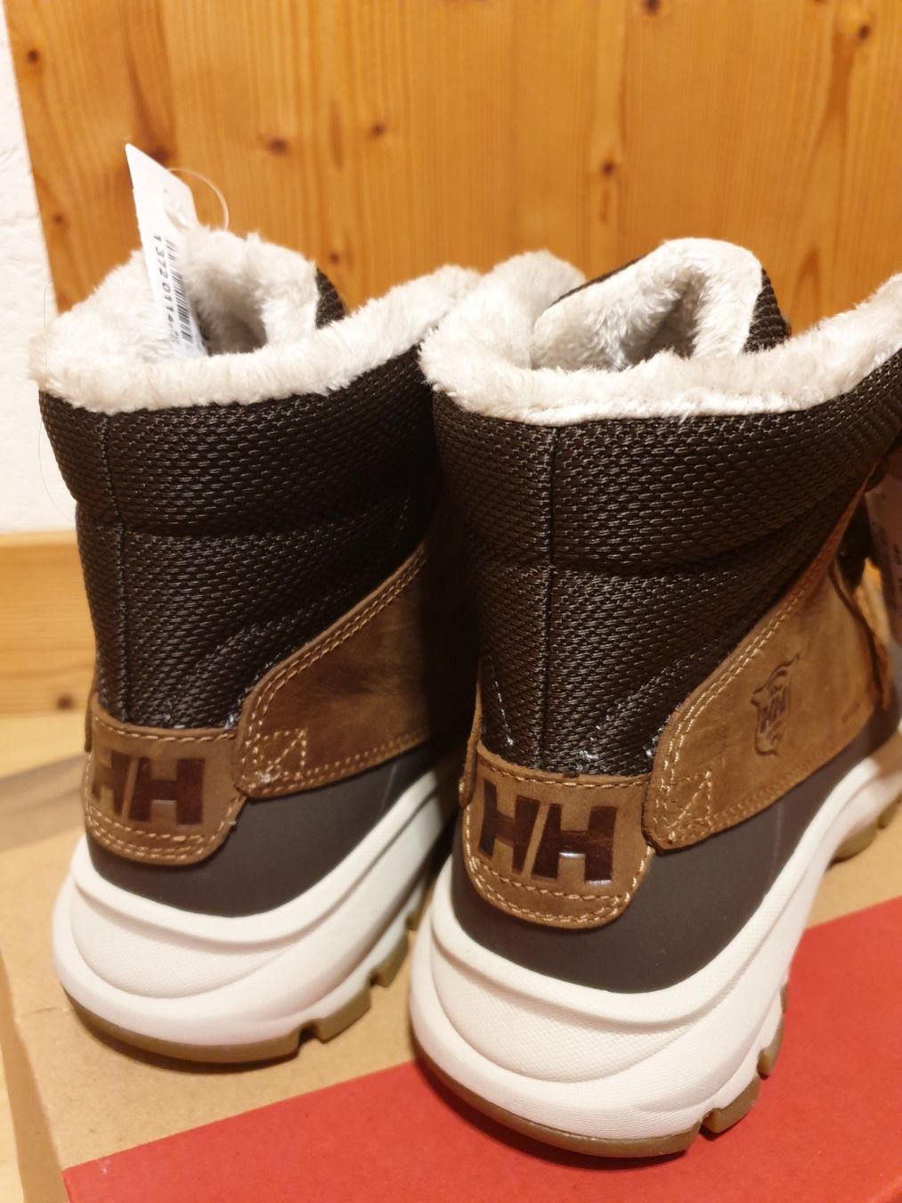 Helly Hansen Scarpe da uomo: HH HellyHansen Schuhe WaterProof Leather Gr. 40 – Nuovo (secondo la descrizione) da Val D Illiez venduto da SnowRoof 3