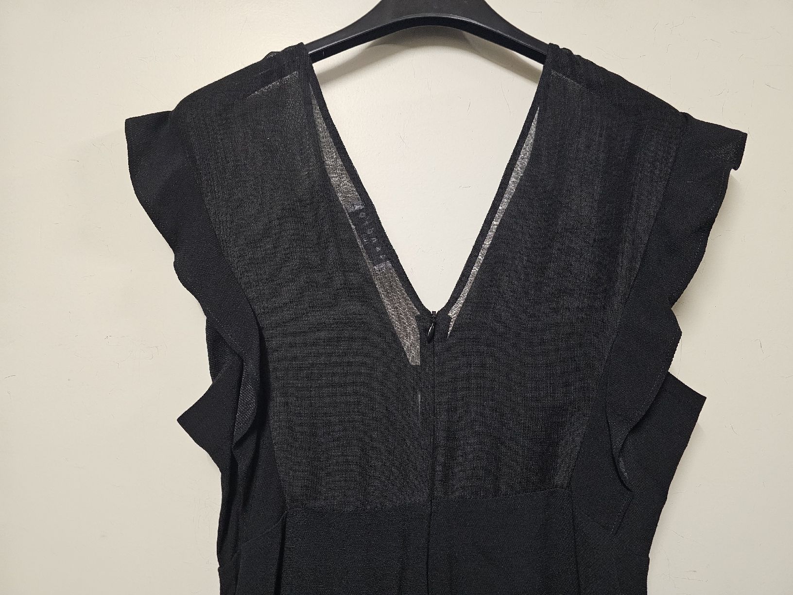 Sandro Vestiti: Robe Noire Sandro/Coupe originale,stylée, chic/Viscose/T:38 – Nuovo (secondo la descrizione) da Basel venduto da Paloma6261 3