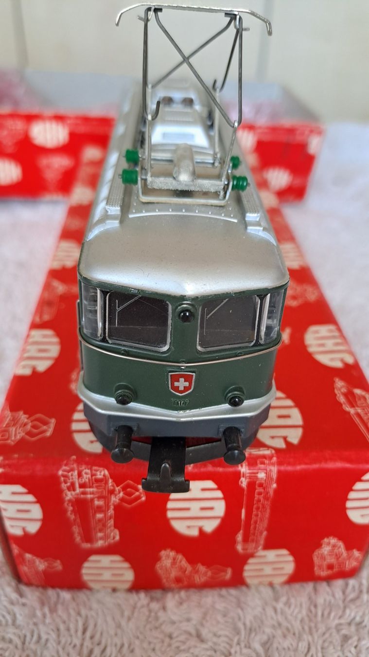 Hag Modellini di ferrovie: HAG SBB E Lok Re 4/4 H0 GL/17 – Usato da Winterthur venduto da Riebeli333 4