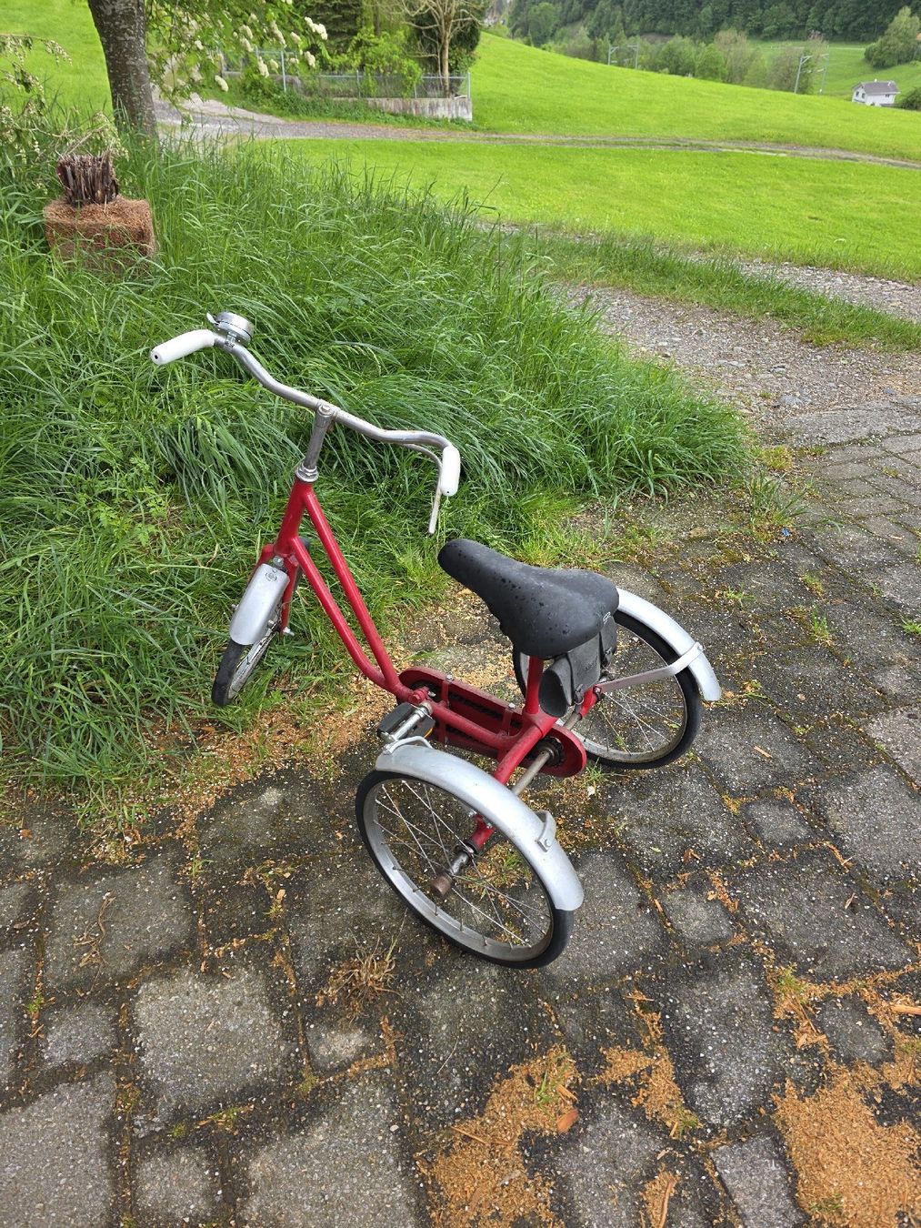 Velos: Kinder Dreirad Velo Oldtimer – Gebraucht aus Wolfertswil von Antiko 7