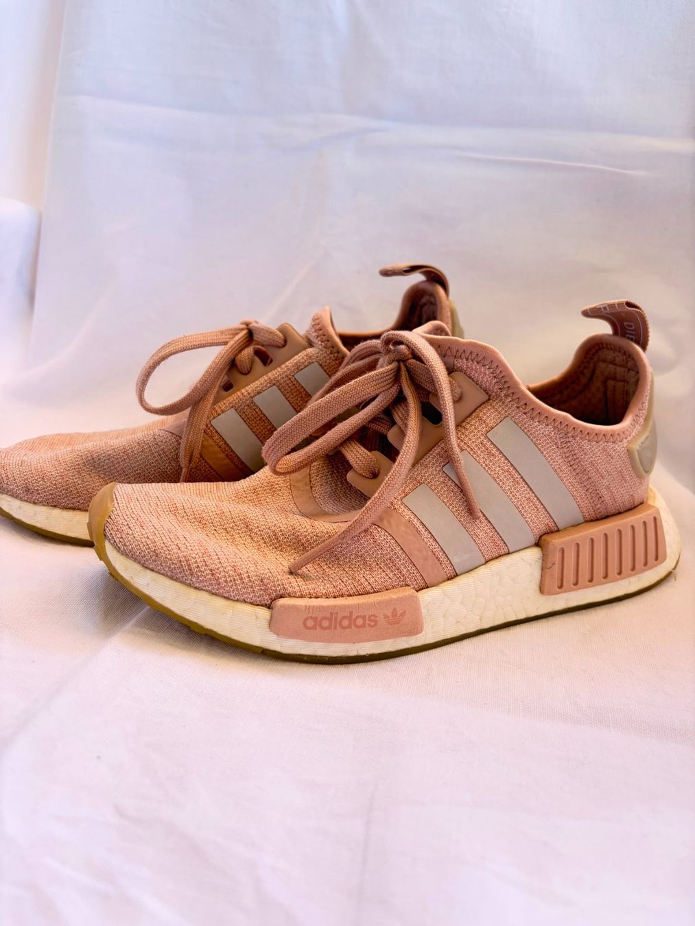 Adidas Scarpe da donna: Adidas NMD R1 CQ2012 rosa Gr. 38 – Usato da Neuendorf venduto da jas_j5nc