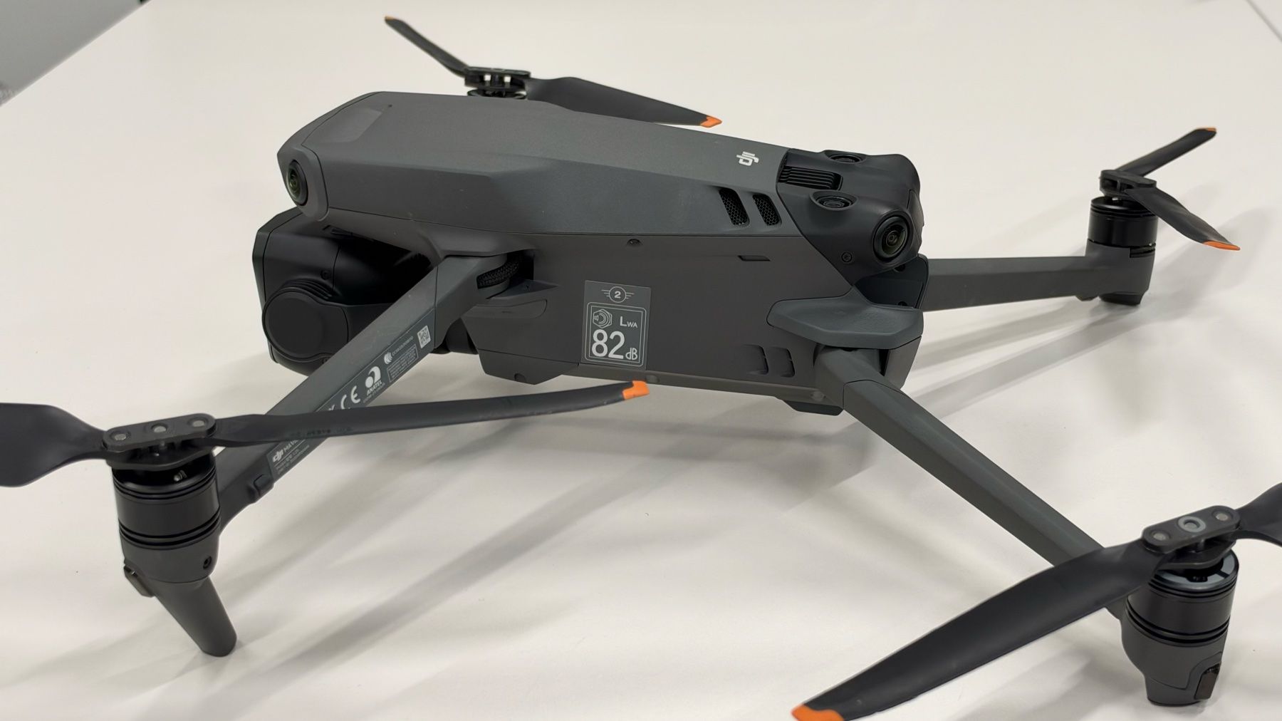 DJI Modellismo RC: DJI Mavic 3 Pro + Fly More Combo – Usato da Lausanne venduto da Vandy_Studio 4