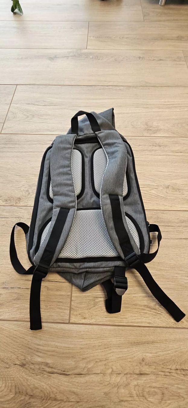 Zaini: Rucksack grau schlichtes Design neu – Nuovo (secondo la descrizione) da Menziken venduto da Luzerner1980 1