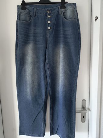 Locker geschnittene Jeans, Grösse XXL, neuwertig!