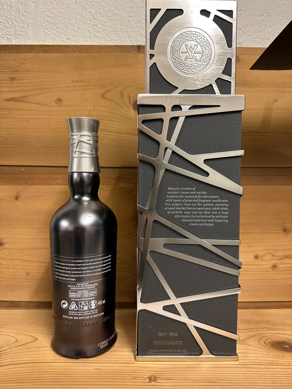 Ardbeg Bevande alcoliche: Ardbeg 25 Year (Release 2020) – Nuovo e nell'imballaggio originale da Gossau SG venduto da Tinu1972. 1