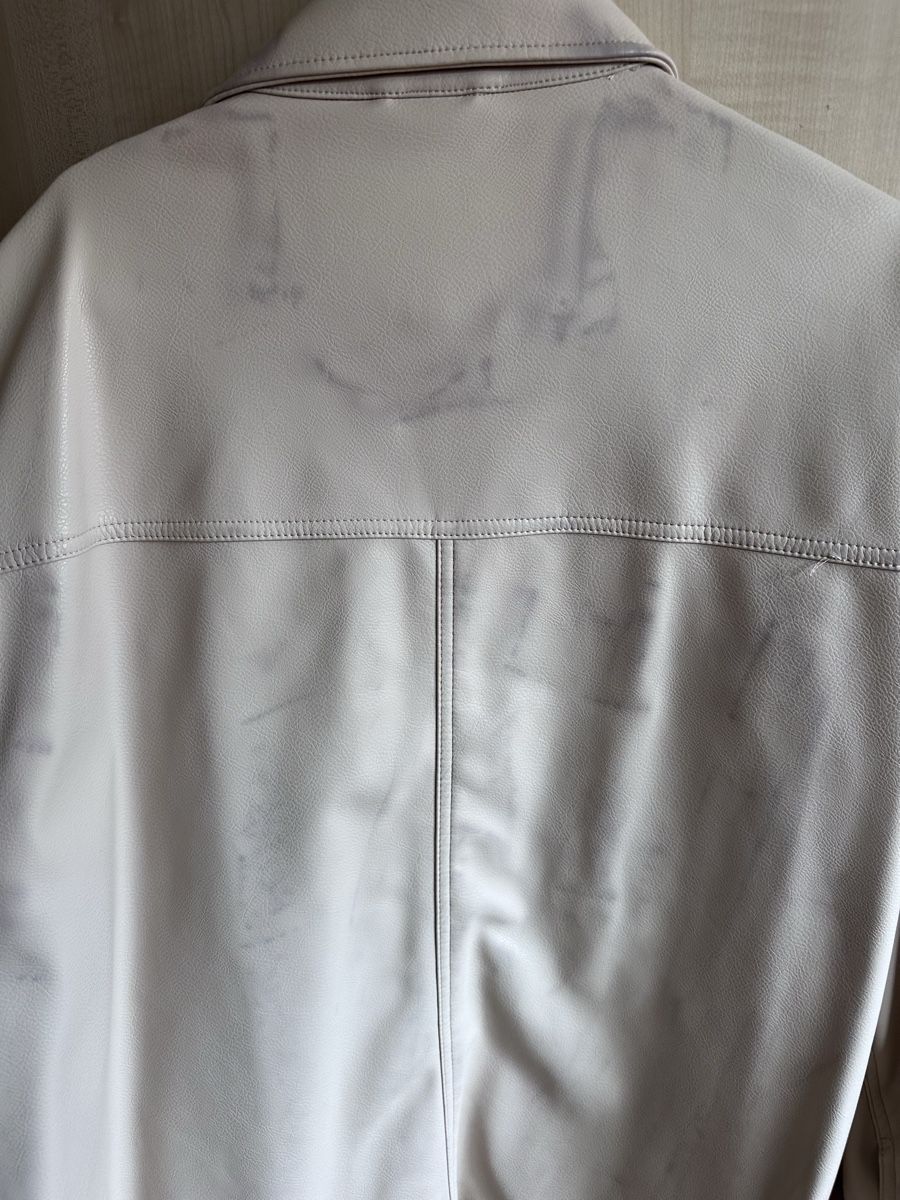 H&M Giacche: Chemise jaquette en cuir H&M – Usato da Biel/Bienne venduto da Eri_25px 1