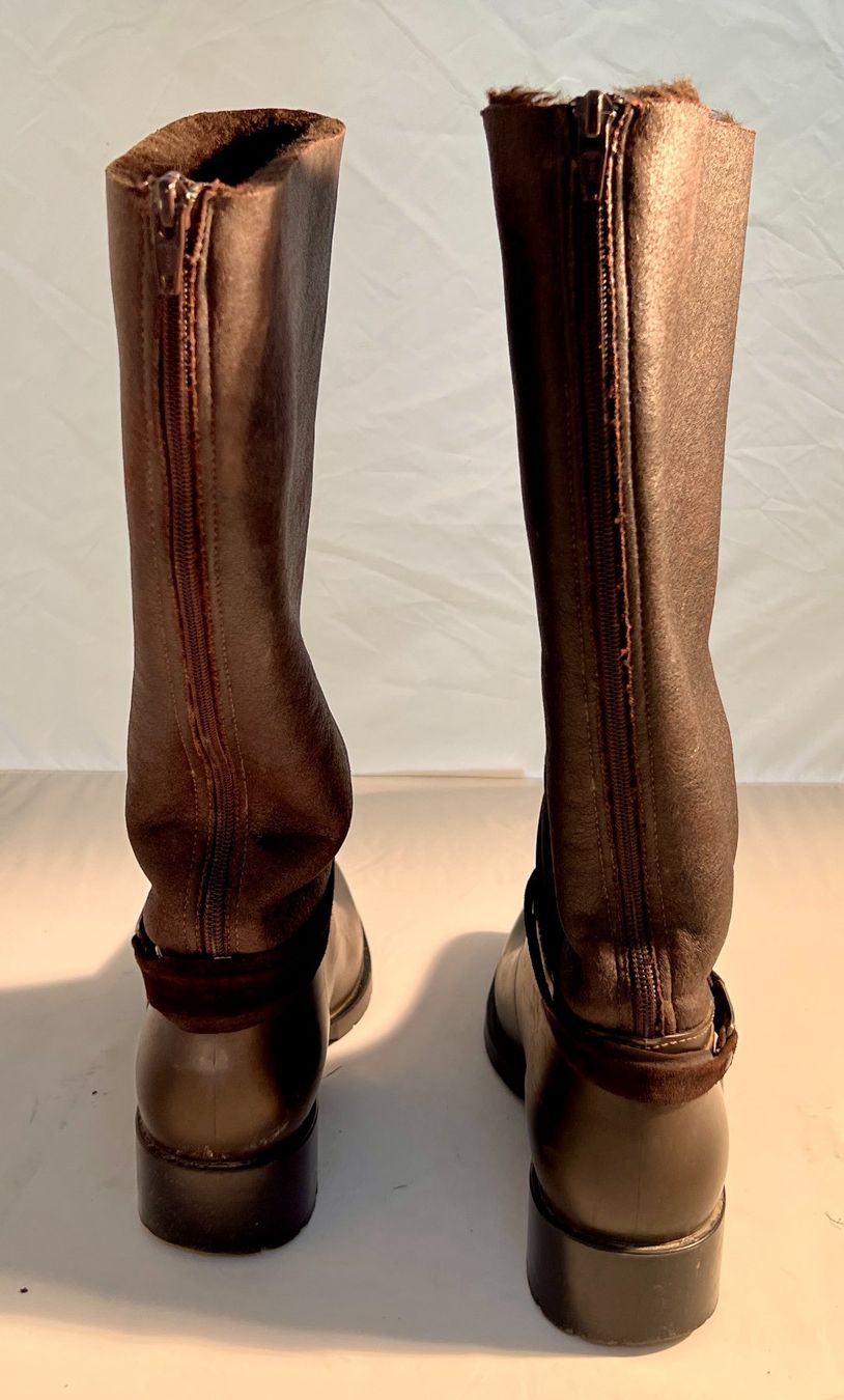 Scarpe da donna: Leder-Kunststoffstiefel in Braun Gr.39 – Usato da Zürich venduto da Drahtzug 2