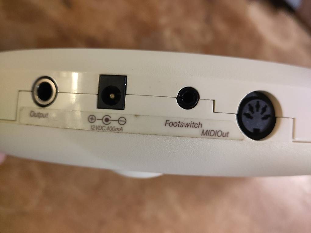 Suzuki Strumenti musicali: Omnichord OM-300 – Usato da Zürich venduto da Roessler0 4