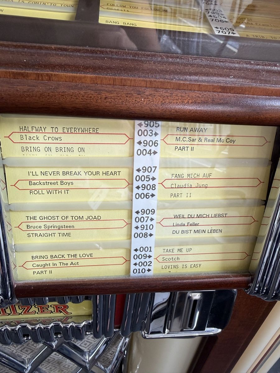 Wurlitzer Musiktruhen: Wurlitzer Jukebox One More Time Vinyl Bubbler – Defekt aus Brüttisellen von MaWa26 9