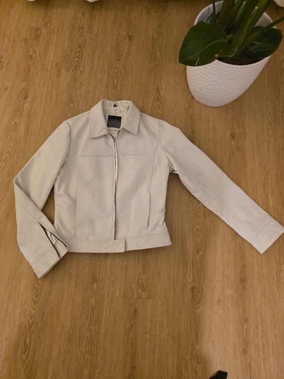 Vestes: Vintage White Leather Jacket – Neuf (Voir description) à Luzern par juli.star