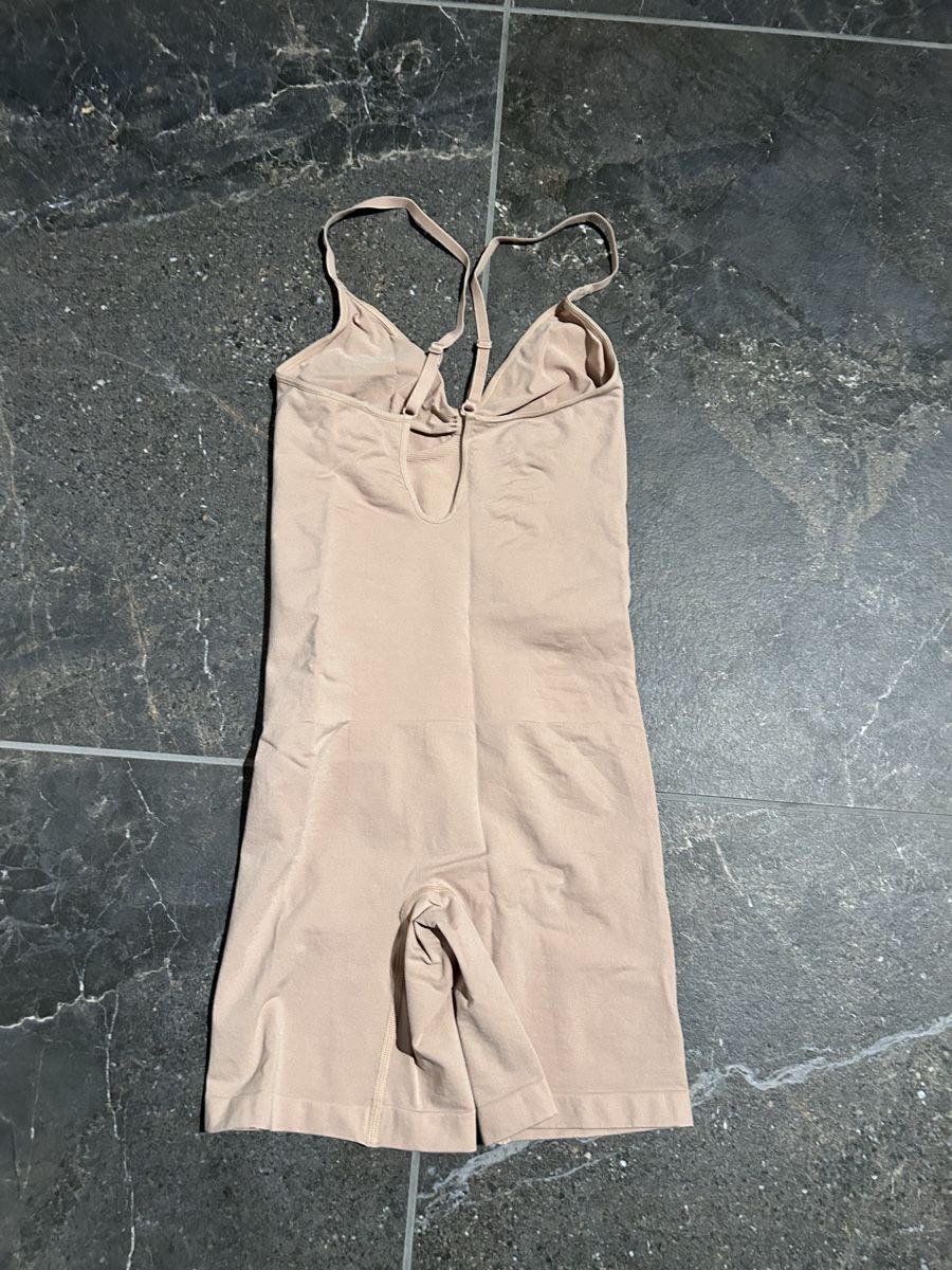 H&M Altra biancheria intima: Shapewear Gr. XS/S neuwertig – Usato da Kleinandelfingen venduto da Doratschikov 1