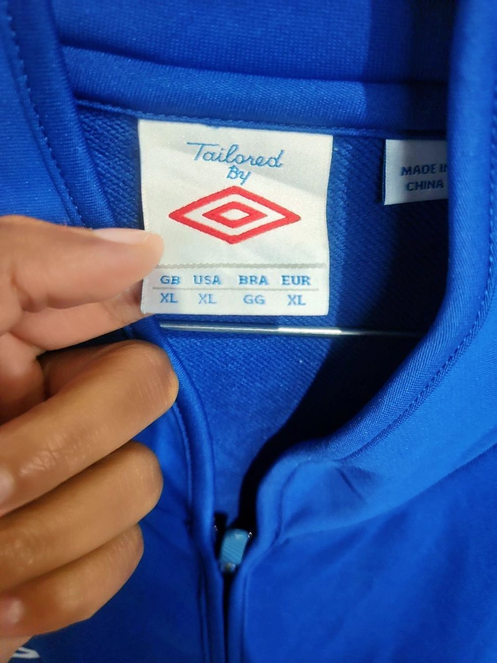 Umbro Giacche: Umbro Blaue Trainingsjacke - Größe XL – Usato da Zug venduto da vinokilo 4