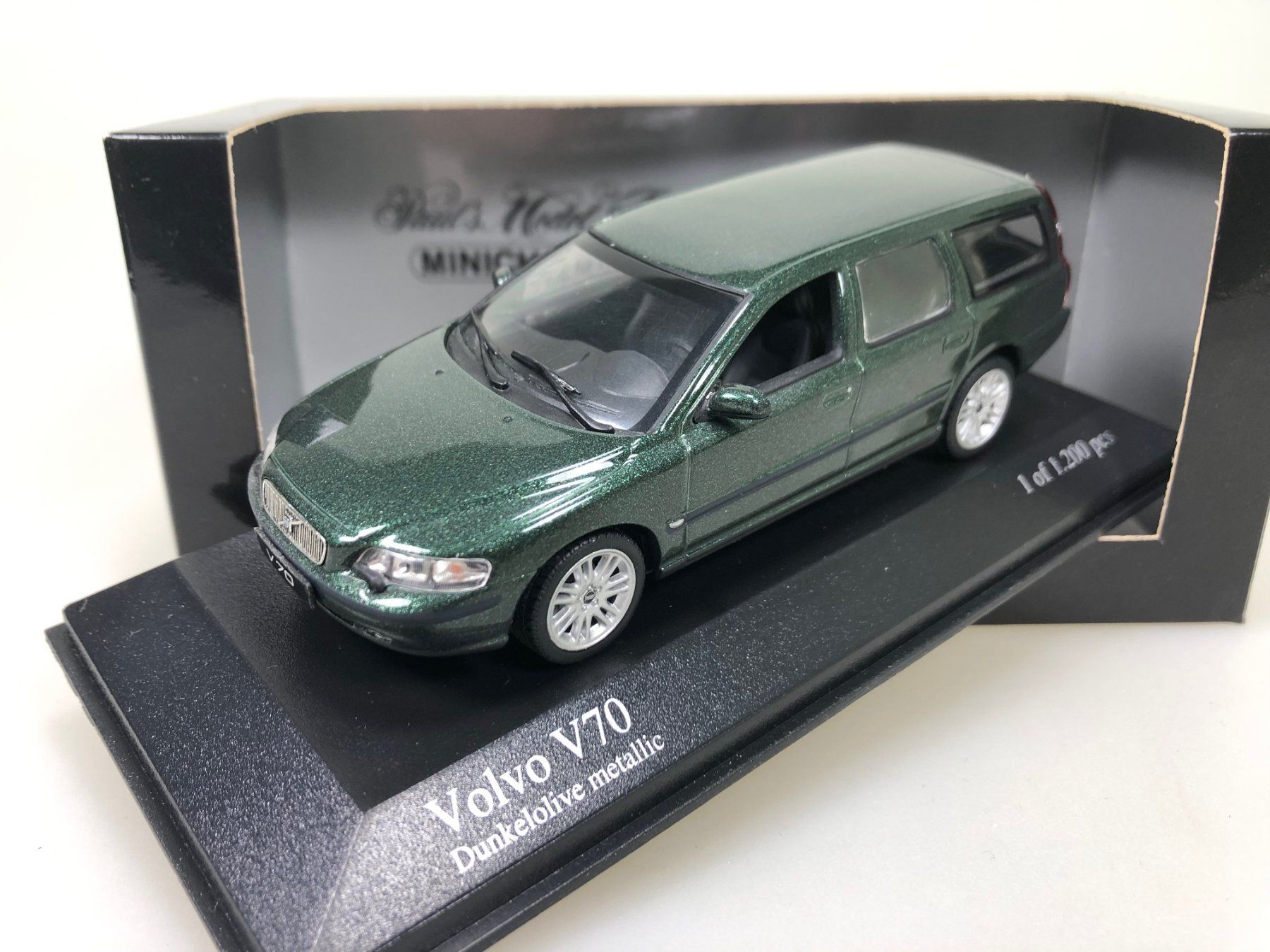 Volvo Modellini d'auto: Volvo V70 - Minichamps - 1:43 – Usato da Widen venduto da Himan