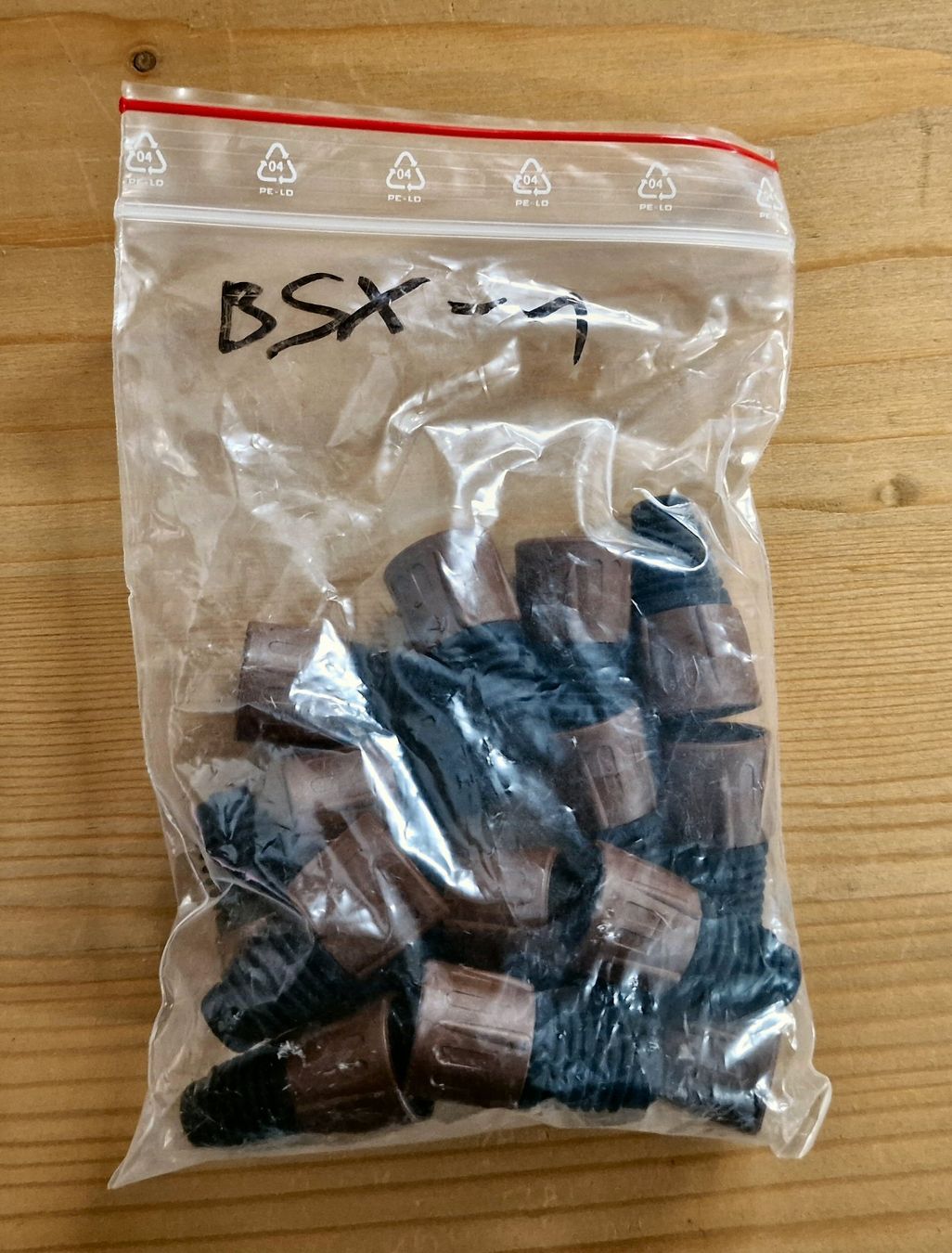 Neutrik Kabel: Neutrik XLR Cable Sleeves - 186pcs – Neu und originalverpackt aus Zofingen von Rodeln 1