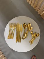 Besteck-Set goldfarben