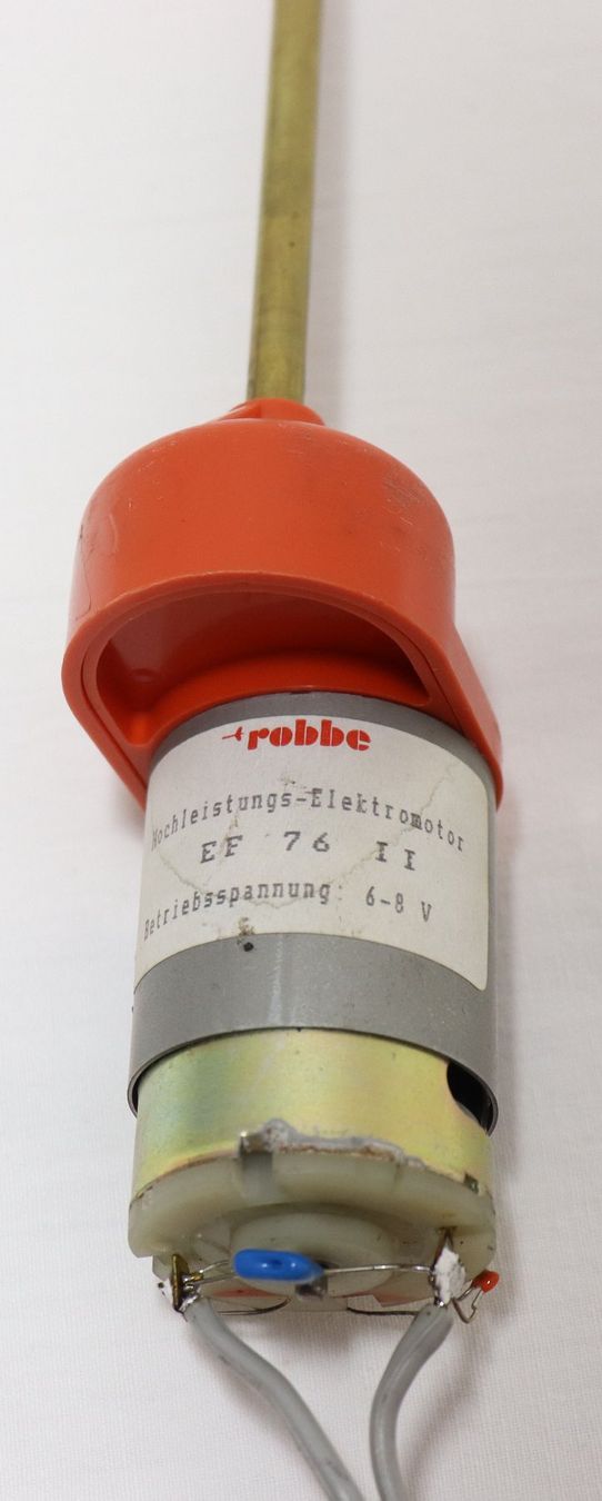 Robbe RC Modellbau: Robbe Cascade RC Boot Antrieb mit Motor – Gebraucht aus Frick von  1