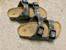 Bequeme Kindersandalen, Grösse 25