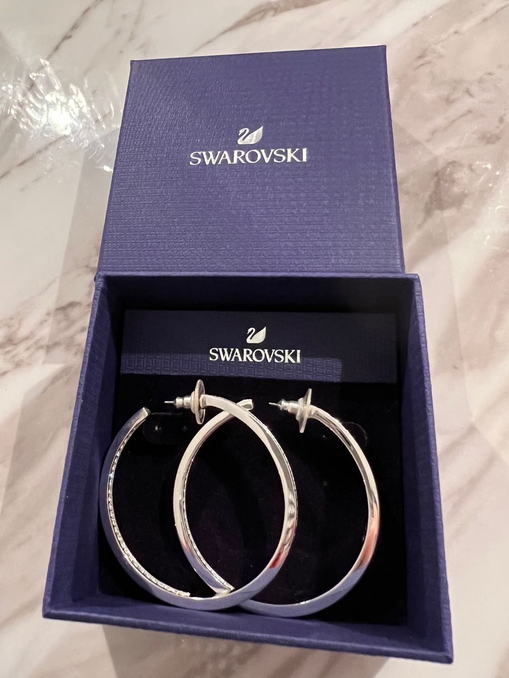 Swarovski Orecchini pendenti & Orecchini a lobo: Swarovski Creolen – Usato da Chur venduto da Mabaum
